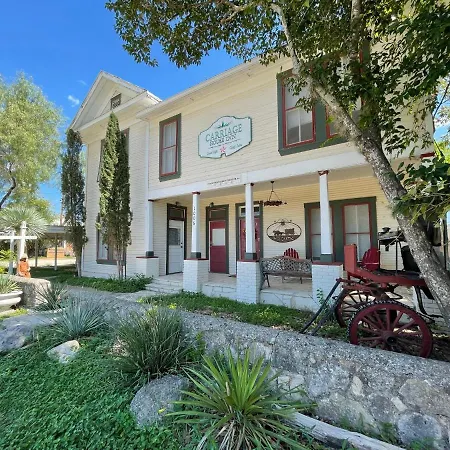 Carriage Inn - Tarpley Suite 5
